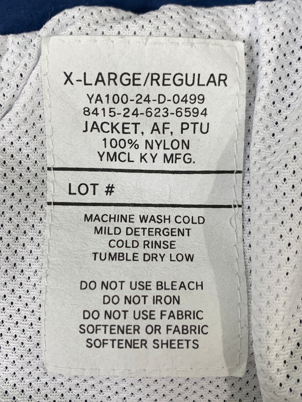 【中古品】【メンズ】 US TYPE AIR FORCE ユーエス タイプ エアフォース PTU WINDBREAKER YA100-24-D-0499 ウィンドブレイカー アウター 146-260522-SH-18-min サイズ：X-LARGE REGULAR カラー：ネイビー 万代Net店