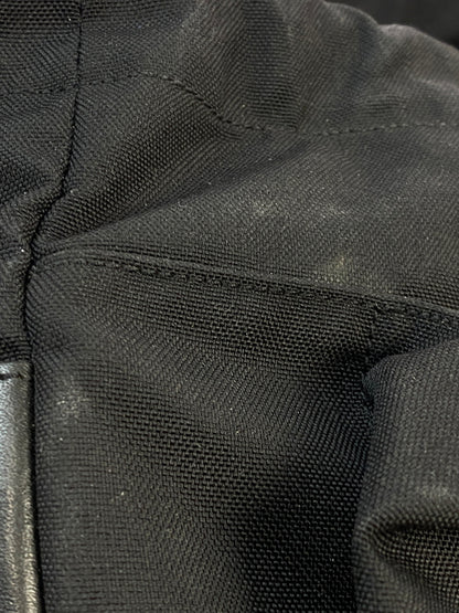 【中古品】【メンズ/レディース】 SAINT LAURENT PARIS サンローラン パリ CANVAS MESSENGER BAG 342610 キャンバス メッセンジャー バッグ カバン 肩掛け 180-260521-em-09-min カラー：ブラック 万代Net店