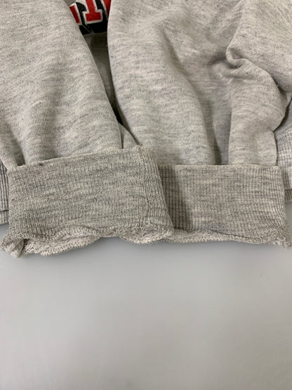 【現状渡し品】【メンズ】 GEAR FOR SPORTS ギアフォースポーツ 90S COLLEGE LOGO CREW SWEATカレッジロゴ クルーネック スウェットシャツ トレーナー 146-260615-kt-10-min サイズ：サイズ不明 カラー：グレー 万代Net店