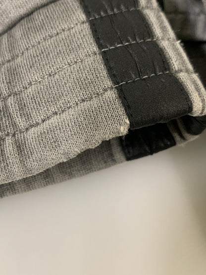【中古品】【メンズ】 ADIDAS アディダス ×DANIEL PATRICK ダニエルパトリック 別注 コラボ LOGO HOODIE FR5635 ロゴフーディー パーカー トップス 148-260522-SH-23-min サイズ：XO カラー：グレー 万代Net店