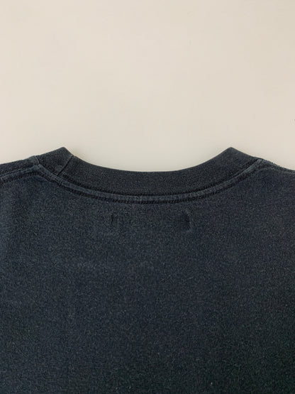 【現状渡し品】【メンズ】 UNDERCOVER アンダーカバー 02AW 魔女期 3億円事件 TEE ショートスリーブ プリントT 半袖Tシャツ 140-260615-kt-26-min サイズ：M カラー：ブラック 万代Net店