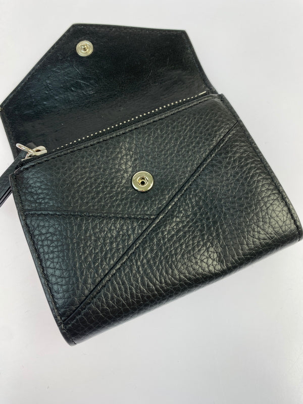 【現状渡し品】【レディース】 MM6 MAISON MARGIELA エムエム6 メゾン マルジェラ FLAP WALLET フラップ ウォレット コインケース 小銭入れ 財布 200-260512-em-08-min カラー：ブラック 万代Net店