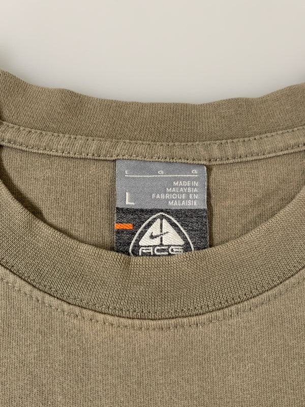 【中古品】【メンズ】 NIKE ACG ナイキ エーシージー 00S HIPPIES SMELL TEE 半袖Tシャツ ショートスリーブ 146-260508-AS-92-min サイズ：L カラー：ベージュ系 万代Net店