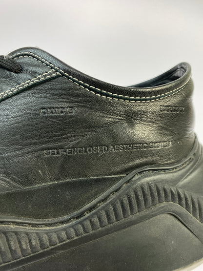 【現状渡し品】【メンズ】 OAMC オーエーエムシー FREE SOLO LOW LEATHER SNEAKER フリー ソロ ロー レザー スニーカー 靴 162-260519-yn-04-min サイズ：43 カラー：ブラック 万代Net店