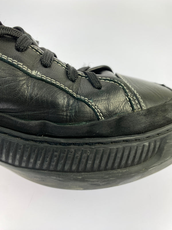【現状渡し品】【メンズ】 OAMC オーエーエムシー FREE SOLO LOW LEATHER SNEAKER フリー ソロ ロー レザー スニーカー 靴 162-260519-yn-04-min サイズ：43 カラー：ブラック 万代Net店