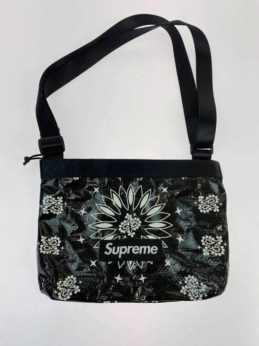 【中古品】【レディース】 SUPREME 21SS BANDANA TARP SIDE BAG BLACK バンダナ タープ サイドバッグ バンダナ柄 小型ショルダーバッグ 188-260521-em-16-min カラー：ブラック 万代Net店