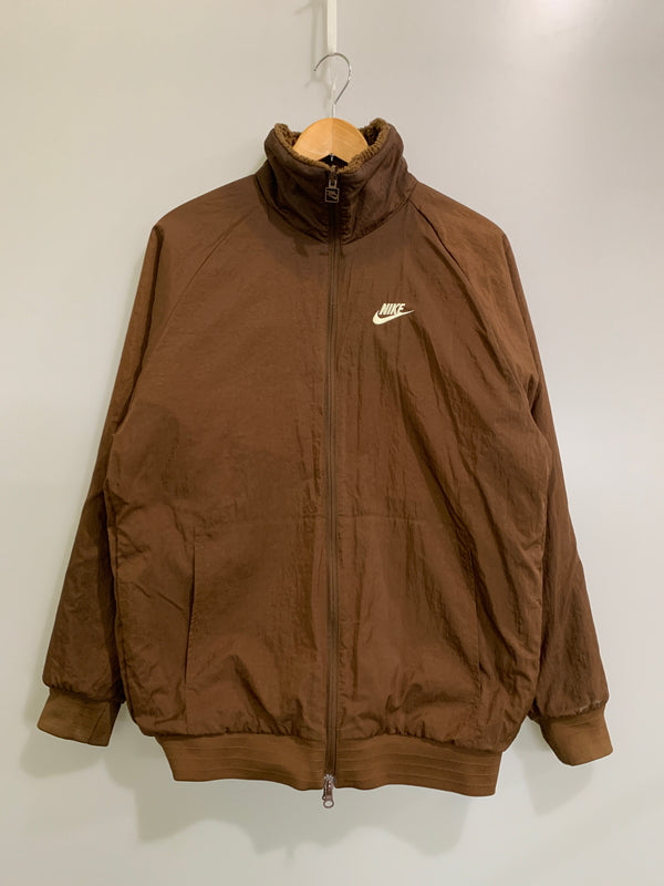 【現状渡し品】【メンズ】 NIKE ナイキ BQ6546-259 REVERSIBLE NYLON BOA FLEECE JACKET リバーシブル ナイロン ボア フリース ジャケット 148-260516-zi-13-min サイズ：L カラー：ブラウン/ホワイト 万代Net店
