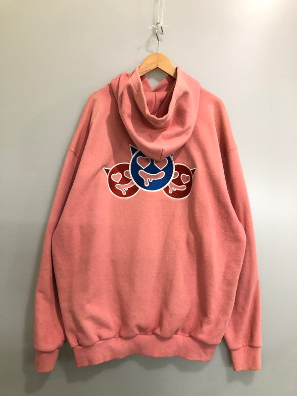 【中古品】【メンズ】 PALEDUSK パレスダスク × KEBOZ ケボズ 刺繍 HOODIE PINK メンズ フーディー パーカー トップス 142-260512-em-56-min サイズ：XL カラー：サーモンピンク 万代Net店