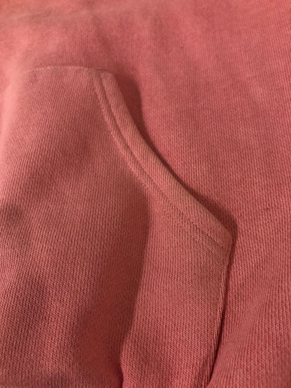 【中古品】【メンズ】 PALEDUSK パレスダスク × KEBOZ ケボズ 刺繍 HOODIE PINK メンズ フーディー パーカー トップス 142-260512-em-56-min サイズ：XL カラー：サーモンピンク 万代Net店
