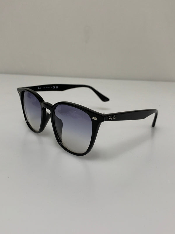 【中古品】【メンズ】 RAY-BAN レイバン ウェリントン サングラス RB4258-F 52□20-150 203-260512-em-33-min カラー：ブラック 万代Net店