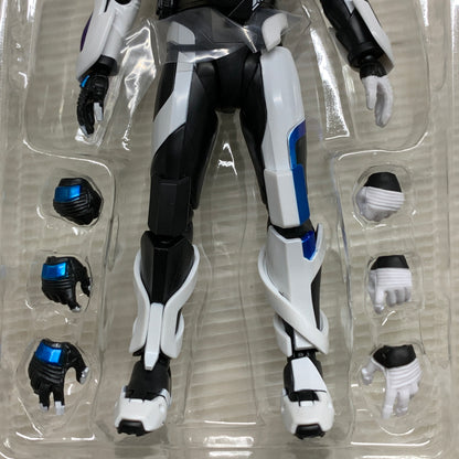 【中古品】 S.H.F 仮面ライダージーン ライダー 戦隊 特撮 フィギュア フィギュアーツ バンダイ 042-260527-em-11-min 万代Net店