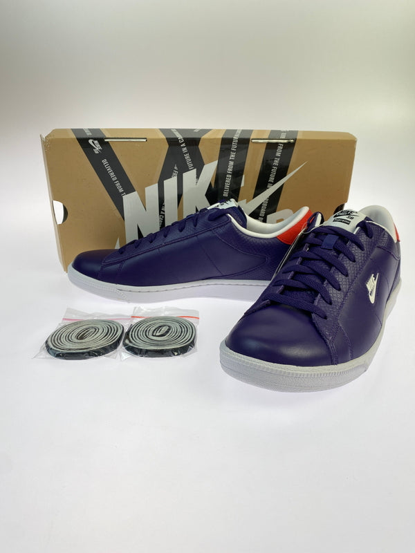 【未使用品】【メンズ】 NIKE ナイキ × SUPREME シュプリーム 13SS 556045-516 SB TENNIS CLASSIC INK WHITE SPORT RED 靴 シューズ スニーカー 160-260517-AS-7-min サイズ：28cm カラー：INK/WHITE-SPORT RED 万代Net店
