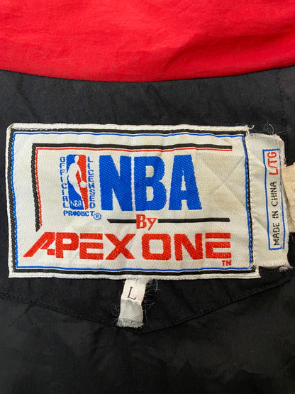 【中古品】【メンズ】 NBA BY APEX ONE エヌビーエー バイ エイペックス ワン 90's CHICAGO BULLS ZIP UP JACKET 90年代 シカゴ・ブルズ ジップアップジャケット アウター 146-260607-SH-08-hon サイズ：L カラー：ブラック 万代Net店