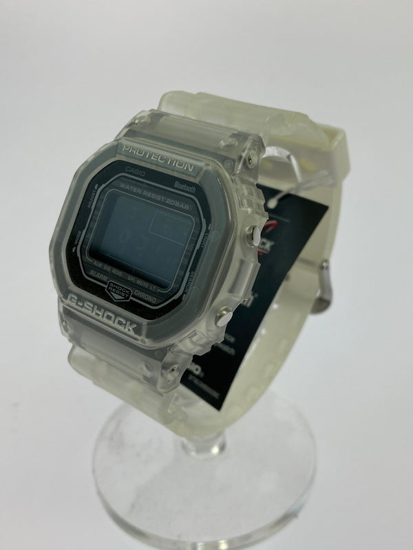 【中古美品】【メンズ/レディース】 CASIO カシオ G-SHOCK 5600 SERIES DW-B5600G-7DR ジーショック デジタル クォーツ腕時計 海外モデル 196-260519-yn-13-min カラー：ホワイト 万代Net店
