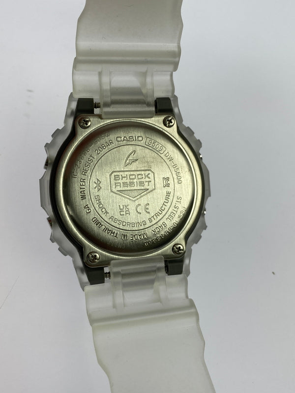【中古美品】【メンズ/レディース】 CASIO カシオ G-SHOCK 5600 SERIES DW-B5600G-7DR ジーショック デジタル クォーツ腕時計 海外モデル 196-260519-yn-13-min カラー：ホワイト 万代Net店