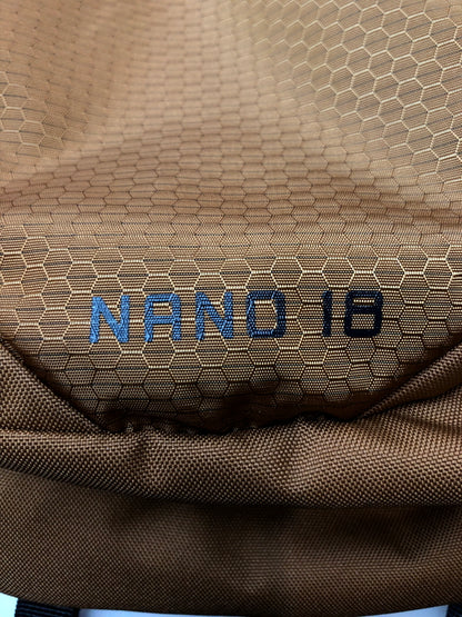 【中古品】【メンズ/レディース】 GREGORY グレゴリー NANO 18 BACKPACK ナノ18 ナックパック リュックサック カバン 188-260519-em-13-min カラー：ブラウン 万代Net店