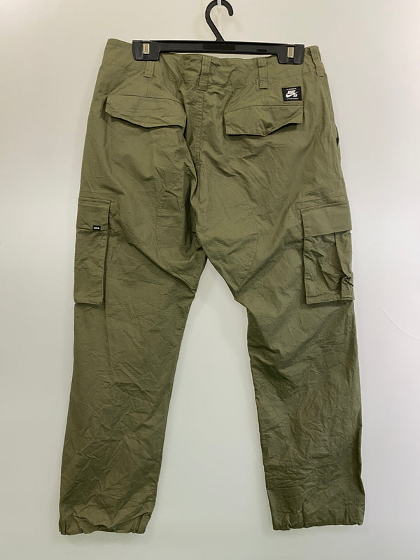 【中古品】【メンズ】 NIKE SB ナイキエスビー FTM FLEX CARGO AT3496-222 フレックス カーゴパンツ メンズ ボトムス 159-260521-em-43-min サイズ：XL カラー：カーキ 万代Net店
