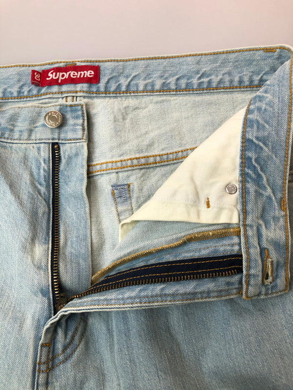 【中古品】【メンズ】 SUPREME シュプリーム BAGGY JEANS バギージーンズ デニムパンツ ボトムス 149-260519-yn-39-min サイズ：30 カラー：LIGHT WASHED INDIGO 万代Net店