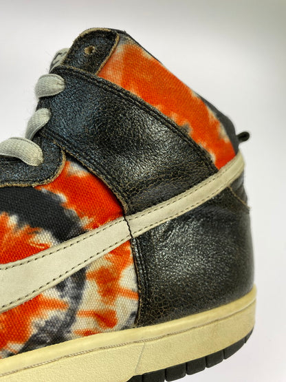 【現状渡し品】【メンズ】 NIKE SB ナイキ スケートボーディング × HUF ハフ 別注 コラボ DUNK HIGH PRO SB 305050-102 ダンク ハイ プロ エスビー スニーカー 靴 160-260607-SH-27-hon カラー：ブラック/グレー/オレンジ 万代Net店