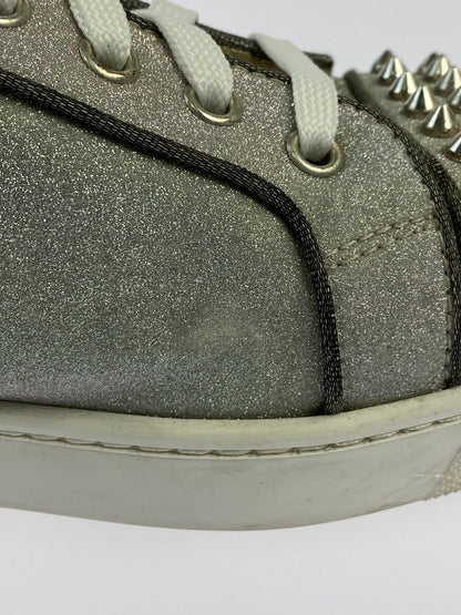 【中古品】【メンズ】 CHRISTIAN LOUBOUTIN クリスチャンルブタン SEAVASTE 2 ORLATO FLAT GLITTER SUNSET 1191293 シーバスト2 フラット グリッター サンセット スニーカー 183-260515-yn-02-min サイズ：42 カラー：シルバー/グレー 万代Net店