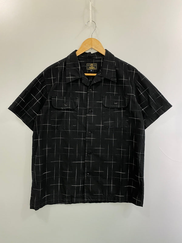 【中古品】【メンズ】 STUDIO D'ARTISAN ステュディオ・ダ・ルチザン 京黒紋付染絣半袖シャツ 5720 きょうくろもんつきぞめ かすり メンズ トップス 145-260521-em-26-min サイズ：42 カラー：ブラック 万代Net店
