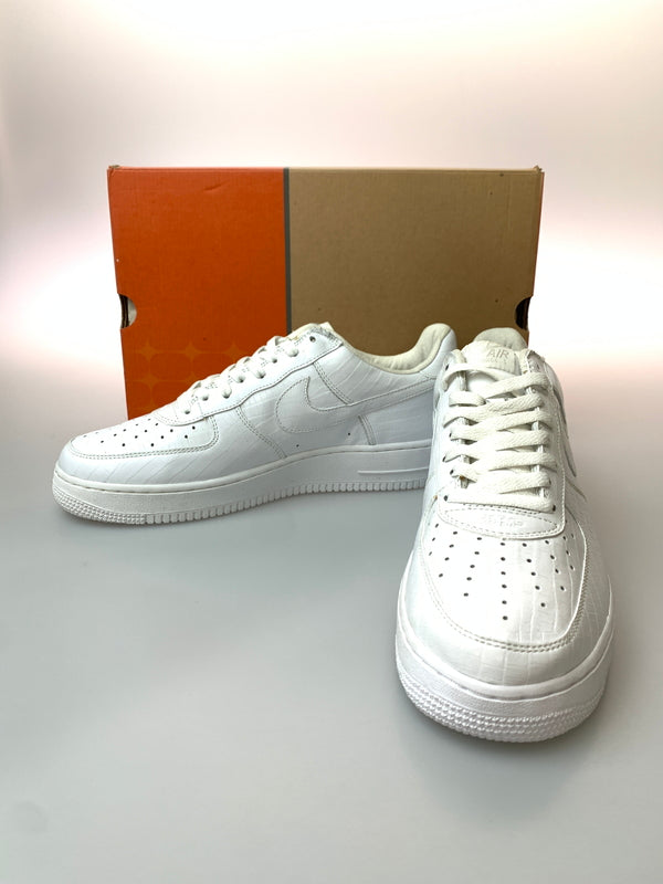 【中古品】【メンズ】 NIKE ナイキ HTM AIR FORCE 1 305895-111 エアフォースワン スニーカー 靴 160-260515-yn-01-min サイズ：29.0cm US11 カラー：WHITE/WHITE-NEUTRAL GREY 万代Net店