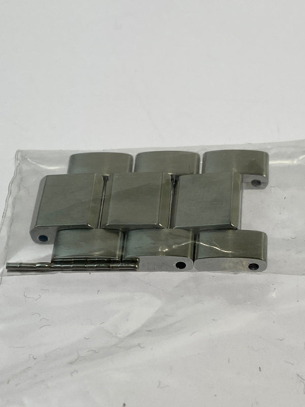 【中古品】【メンズ】 SEIKO セイコー セイコーセレクション Ｓシリーズ メンズソーラー クロノグラフ 腕時計 V175 -0FA0 メンズ ウォチ 197-260521-em-78-min カラー：シルバー 万代Net店