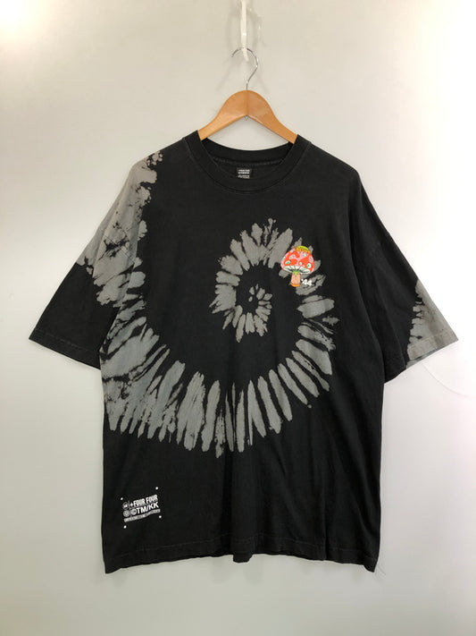 【中古品】【メンズ】 KAIKAI KIKI × +44 カイカイキキ プラスフォーティーフォー CIRCUIT DE LAS VEGAS TEE サーキット デ ラスベガス Tシャツ 半袖 メンズ トップス 142-260520-KS-10-min サイズ：XL カラー：ブラック 万代Net店