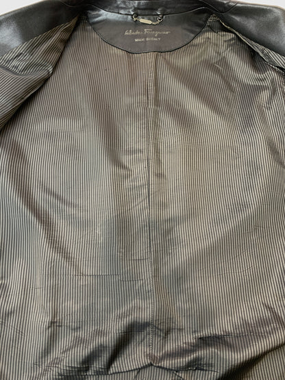 【現状渡し品】【メンズ】 SALVATORE FERRAGAMO サルヴァトーレフェラガモ イタリア製 REAL LEATHER COAT リアル レザー コート アウター 141-260526-jt-21-min サイズ：60 カラー：ブラック 万代Net店