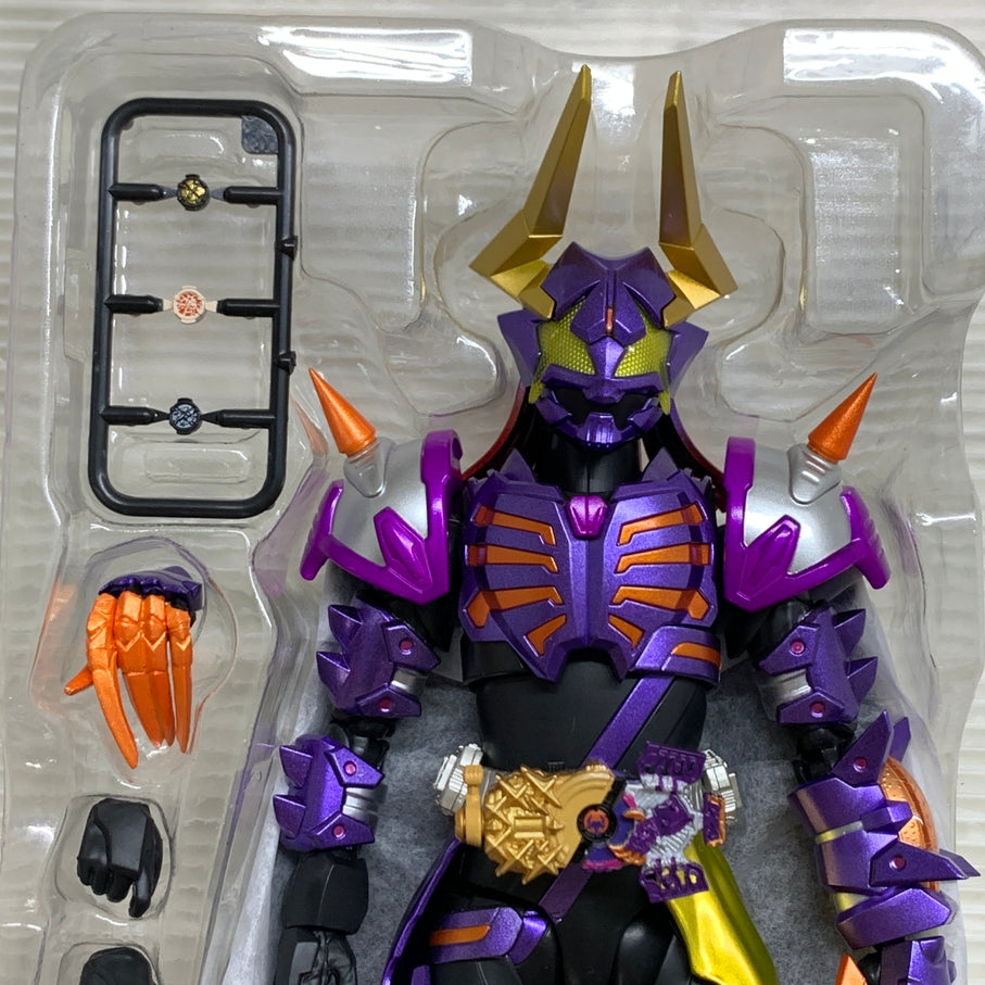 【中古品】 仮面ライダーギーツ S.H.フィギュアーツ 仮面ライダーバッファ フィーバーゾンビフォーム ジャマ神 魂ウェブ限定 042-260527-em-13-min 万代Net店