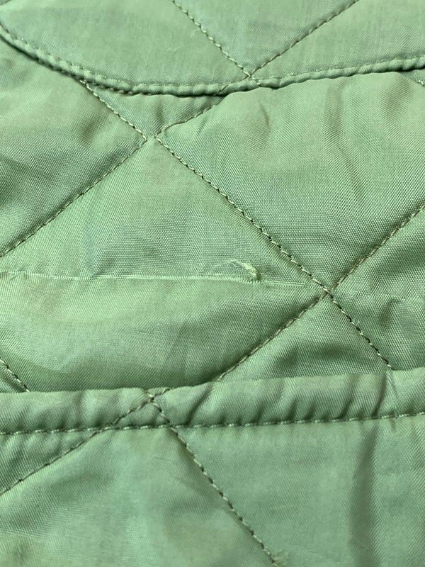 【現状渡し品】【メンズ】 BARBOUR バブアー ガンパッチ キルティングベスト アウター 144-260520-AS-41-min サイズ：L カラー：グリーン 万代Net店