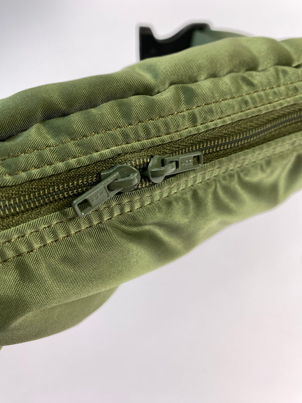 【中古品】【メンズ】 PORTER ポーター TANKER SHOULDER BAG ショルダーバッグ 鞄 188-260805-zi-35-min カラー：グリーンカーキ 万代Net店