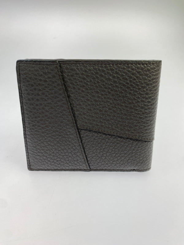 【中古品】【メンズ/レディース】 LOEWE ロエベ PUZZLE BI-FOLD WALLET パズル バイ フォールド 二つ折り財布 181-260611-yn-13-min カラー：ダークグレー 万代Net店
