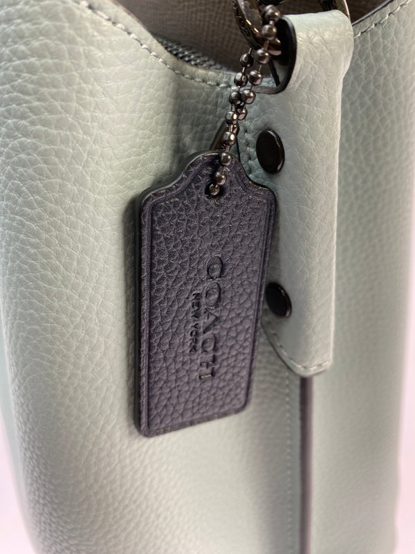 【中古美品】【メンズ】 COACH コーチ WILLOW BUCKET C3766 ウィロウ バケット ショルダーバッグ 180-260530-KS-13-min カラー：ライトブルー 万代Net店