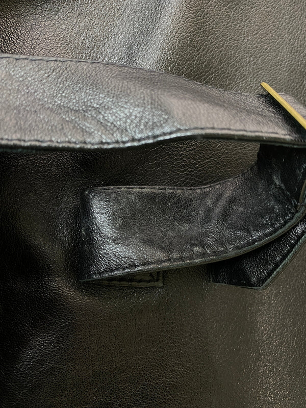 【中古品】【メンズ】 PESCI ペッシ LEATHER VEST レザーベスト イタリア製 トップス 146-260715-yn-19-min サイズ：50 カラー：ブラック 万代Net店