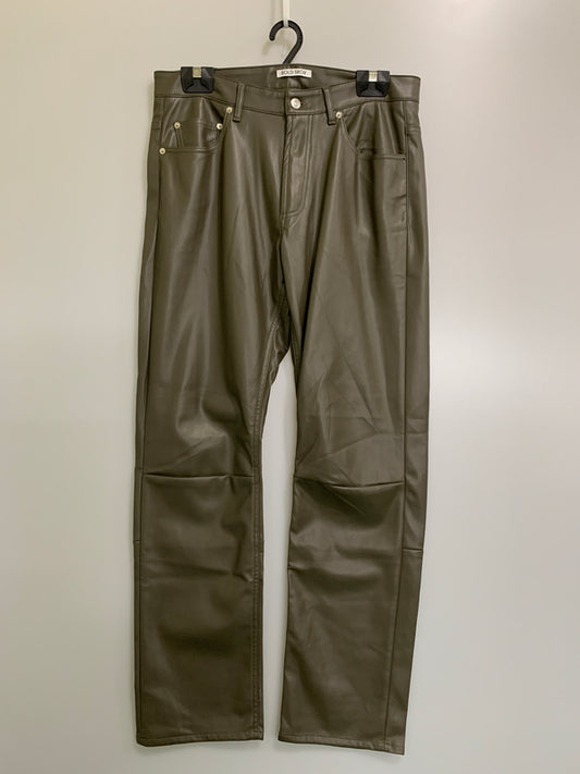 【中古品】【メンズ】 ROLD SKOV ロールド スコフ ECO LEATHER LOOSE BIKER PANTS エコ レザー ルーズ バイカーパンツ メンズ ボトムス 152-260530-KS-35-min サイズ：M カラー：ブラウン 万代Net店