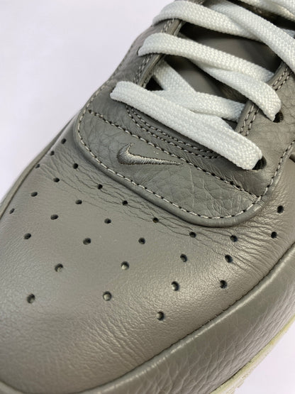 【中古品】【メンズ】 NIKE ナイキ NIKELAB AIR FORCE 1 MID 819677-001 ナイキラボ エア フォース 1 ミッド スニーカー 靴 160-260523-kk-04-min カラー：LGHT CHARCOAL/LGHT CHRCL-WHITE 万代Net店