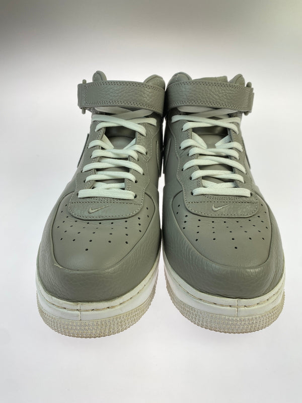【中古品】【メンズ】 NIKE ナイキ NIKELAB AIR FORCE 1 MID 819677-001 ナイキラボ エア フォース 1 ミッド スニーカー 靴 160-260523-kk-04-min カラー：LGHT CHARCOAL/LGHT CHRCL-WHITE 万代Net店