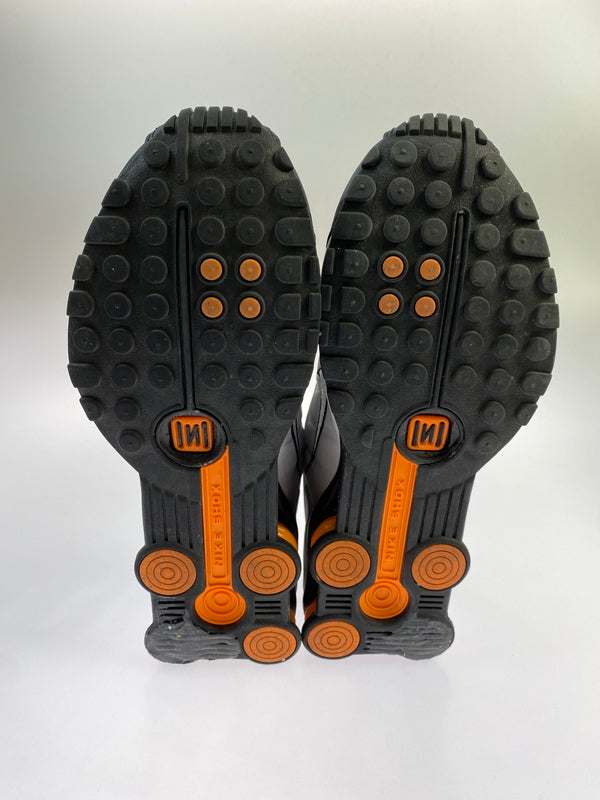 【中古品】【メンズ】 NIKE ナイキ SHOX R4 HQ1988-003 ショックス スニーカー メンズ シューズ 靴 160-260524-em-03-min サイズ：29.0cm カラー：BLACK/BRIGHT MANDARIN 万代Net店
