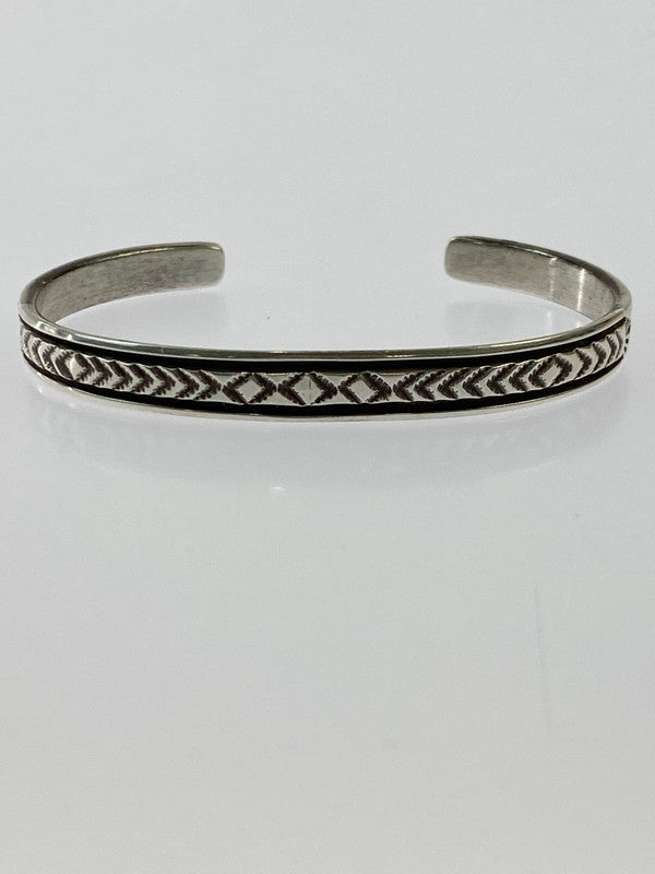 【中古品】【メンズ/レディース】 B.MORGAN ブルース・モーガン STERLING SILVER BANGLE スターリングシルバー バングル アクセサリー ブレスレット ナバホ 191-260524-em-48-min カラー：シルバー 万代Net店