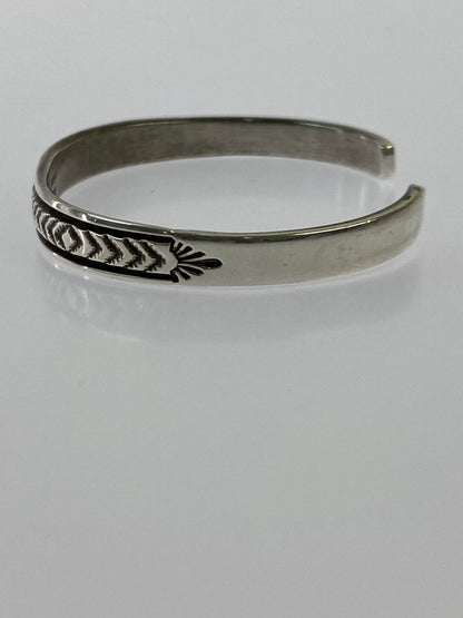 【中古品】【メンズ/レディース】 B.MORGAN ブルース・モーガン STERLING SILVER BANGLE スターリングシルバー バングル アクセサリー ブレスレット ナバホ 191-260524-em-48-min カラー：シルバー 万代Net店