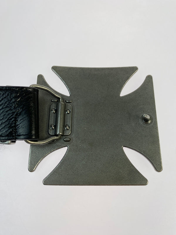 【中古品】【メンズ】 ALICE HOLLYWOOD アリス ハリウッド BLISTERED CHOPPER BELT ブリスタード チョッパー ベルト メタルバックル ロゴベルト 205-260603-em-31-min カラー：ブラック/シルバー 万代Net店