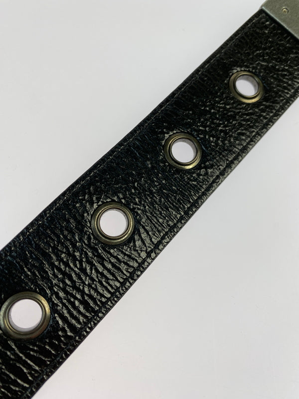 【中古品】【メンズ】 ALICE HOLLYWOOD アリス ハリウッド BLISTERED CHOPPER BELT ブリスタード チョッパー ベルト メタルバックル ロゴベルト 205-260603-em-31-min カラー：ブラック/シルバー 万代Net店