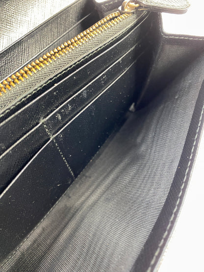 【中古品】【メンズ/レディース】 SALVATORE FERRAGAMO サルヴァトーレ フェラガモ ヴァラリボン バイカラー 二つ折り財布 22-C493 181-260713-KS-12-min カラー：ブラック/ホワイト 万代Net店