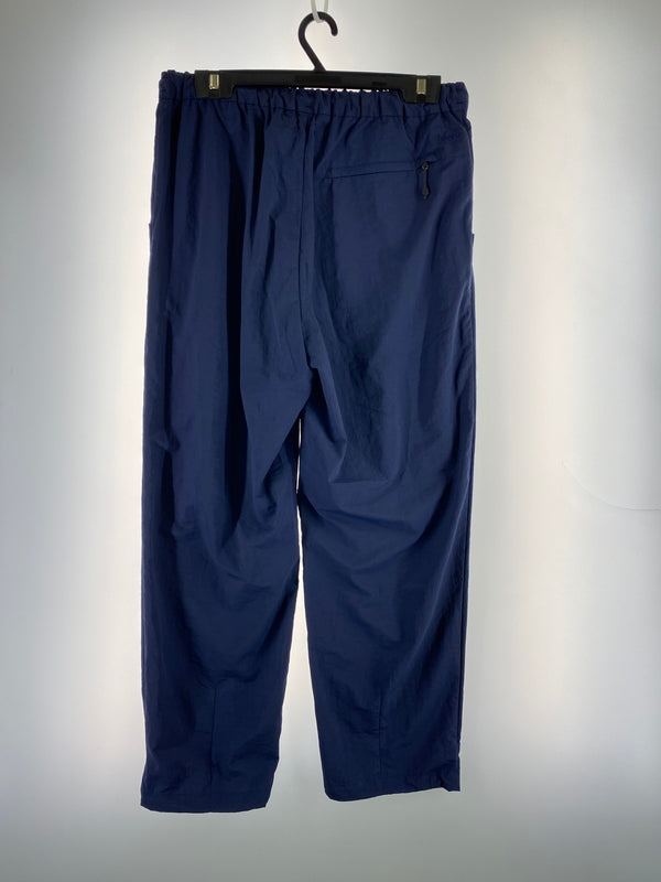 【中古品】【メンズ】 NANGA ナンガ N2600-1D133A NYLON TUSSER TRACK PANTS ナイロン トラックパンツ ボトムス 155-260531-AS-51-min サイズ：L カラー：ネイビー 万代Net店