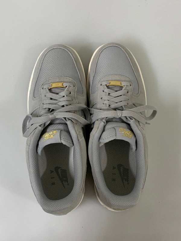【中古品】【メンズ】 NIKE ナイキ AIR FORCE 1 LOW '07 LV8 FZ5222-001 エアフォース1 ロー スニーカー メンズ シューズ 靴 160-260603-em-10-min サイズ：28.0cm カラー：LIGHT SMOKE GREY METALLIC GOLD PALE IVORY 万代Net店