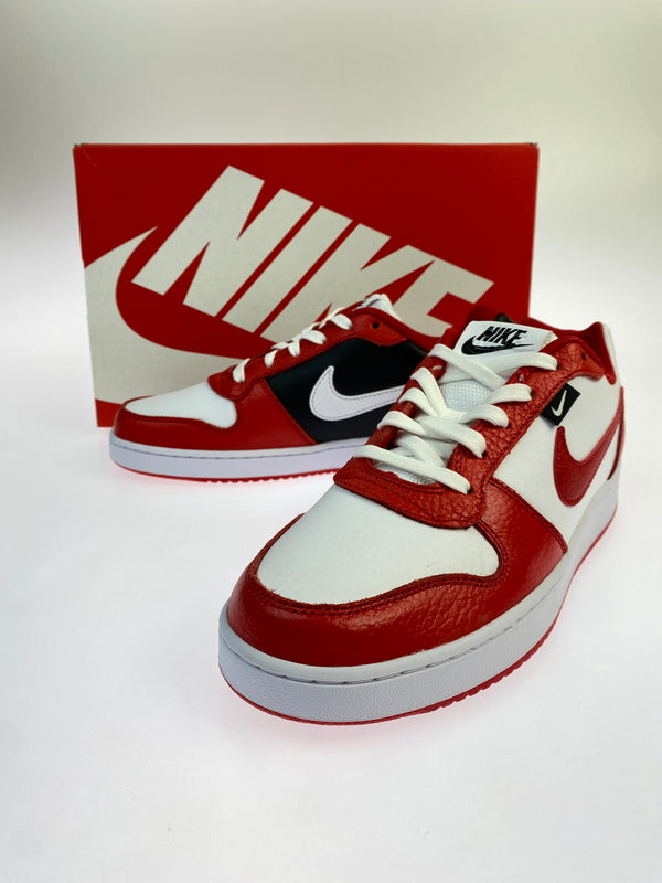 【中古美品】【メンズ】 NIKE ナイキ AQ1774-101 EBERNON LOW PRM 靴 シューズ スニーカー 160-260531-AS-63-min サイズ：27cm カラー：WHITE/UNIVERSITY RED-BLACK 万代Net店