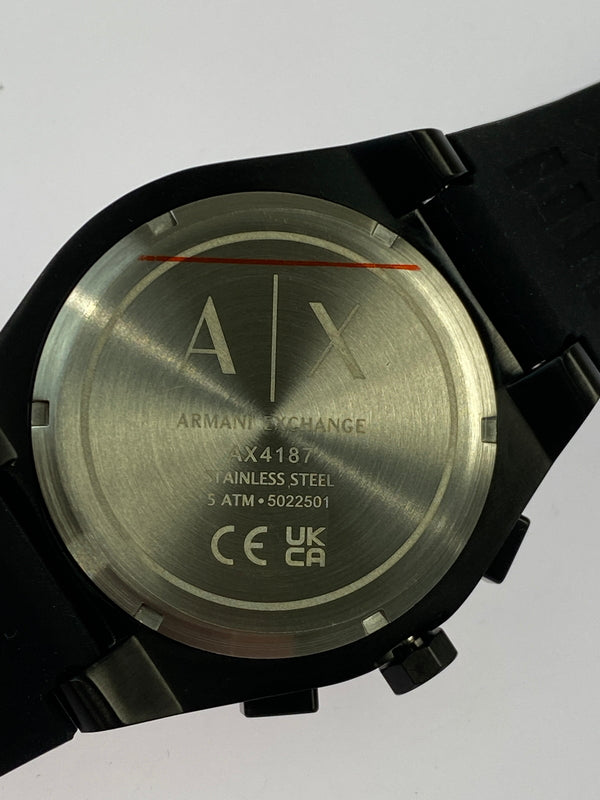 【中古品】【メンズ】 ARMANI EXCHANGE アルマーニエクスチェンジ クロノグラフウォッチ ブラックシリコン＆ラゲッジタグ AX7165SET 腕時計 メンズ ウォッチ 197-260603-em-20-min カラー：ブラック 万代Net店