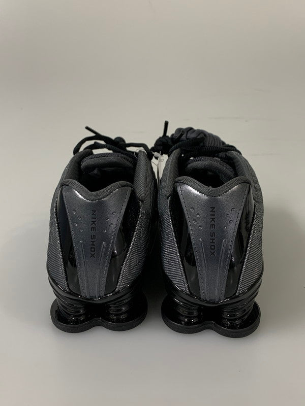 【中古品】【メンズ】 NIKE ナイキ × NAKED ネイキッド コペンハーゲン SHOX Z IO9319-001 ウィメンズ ショックス Z スニーカー メンズ シューズ 靴 160-260603-em-02-min サイズ：27.0cm カラー：METALLIC HEMATITE WOLF GREY 万代Net店