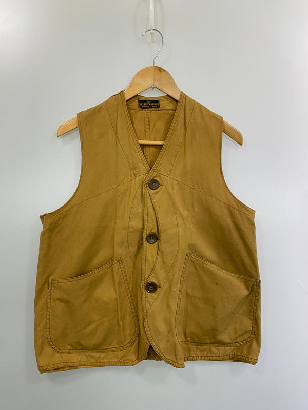 【中古品】【メンズ】 HETTRICK MFG.CO ヘトリック マニュファクチャリング カンパニー HALF MOON HUNTING VEST ハーフムーン ハンティングベスト トップス 146-260602-yn-17-min サイズ：表記なし 下記参照 カラー：カーキ 万代Net店